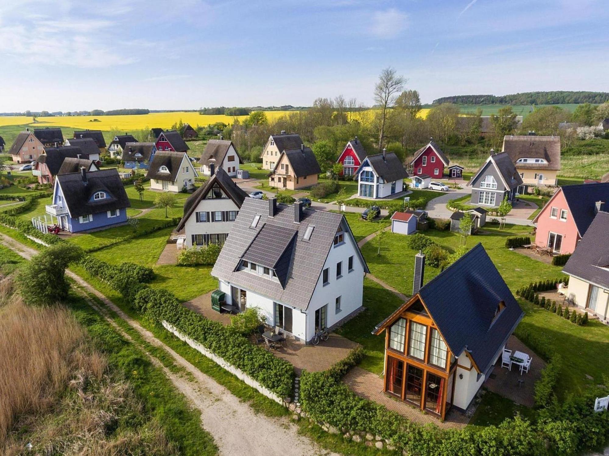 Ferienhaus Lotsenhaus Am Breetzer Bodden In Vieregge Exterior foto